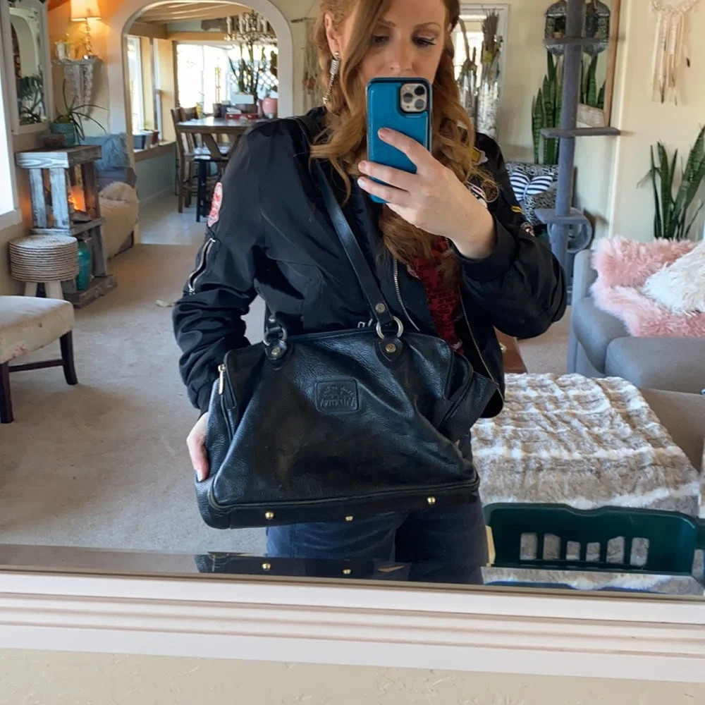 Valentina by Valentino Italian Leather Tote - Picture 6 of 6